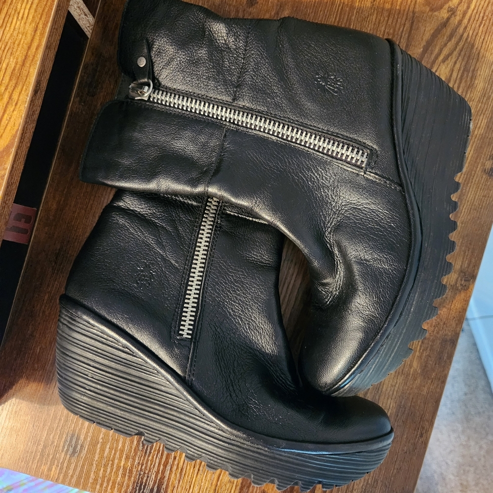 Fly London Yex668 Boots